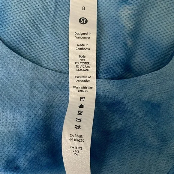 NEW Lululemon workout top - Picture 3 of 4
